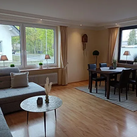Hotel Garni Zum Grünen Baum 3*
