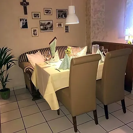 Hotel Garni Zum Gruenen Baum Hovelhof