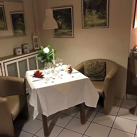Garni Zum Gruenen Baum 3*
