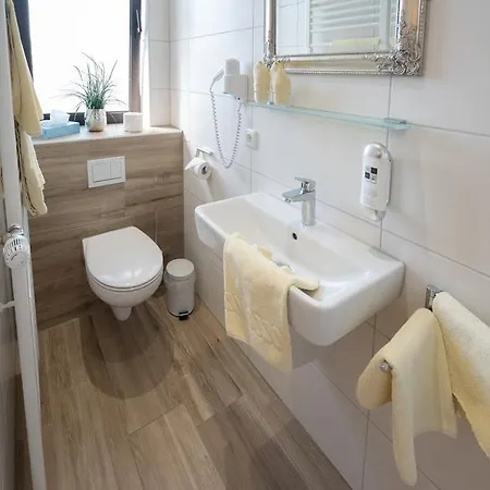 Garni Zum Gruenen Baum 3*