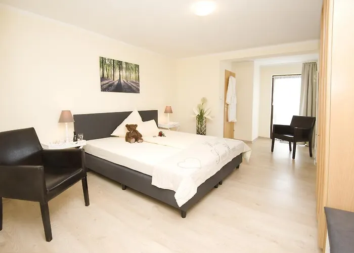 Garni Zum Gruenen Baum Hotel 3*