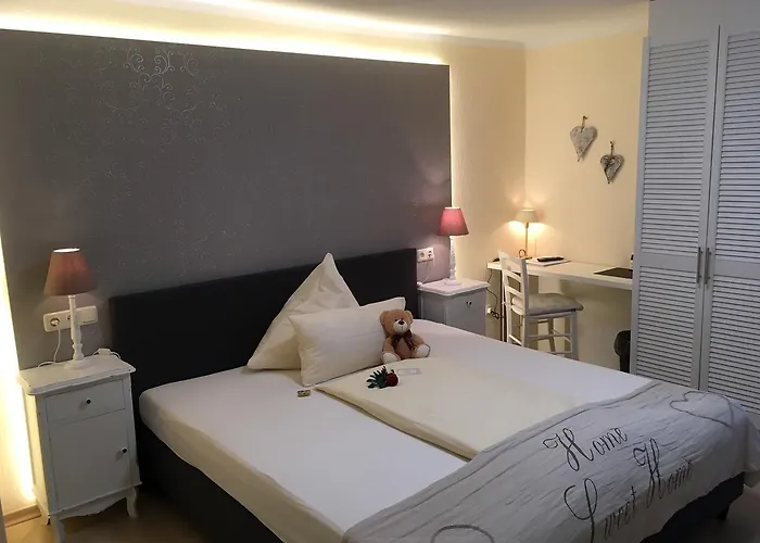 Garni Zum Gruenen Baum Hotel 3*