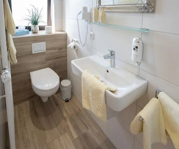 Garni Zum Gruenen Baum 3*