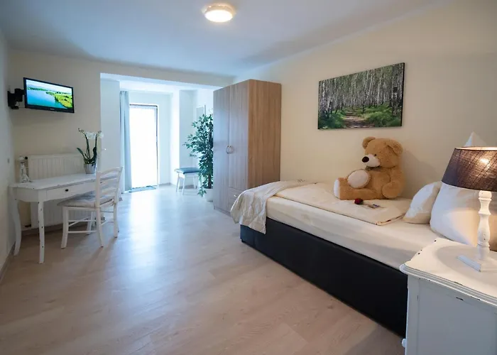 Hotel Garni Zum Gruenen Baum