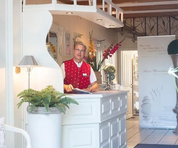 Garni Zum Gruenen Baum Hotel